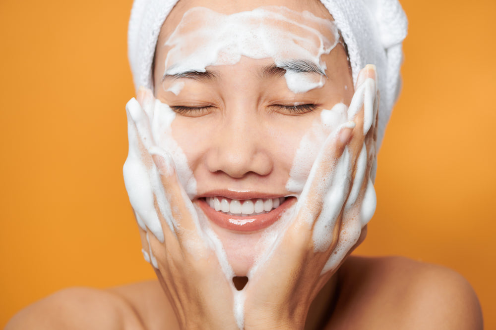 Morning vs. Evening: Does Your Skin Need Both Washes?